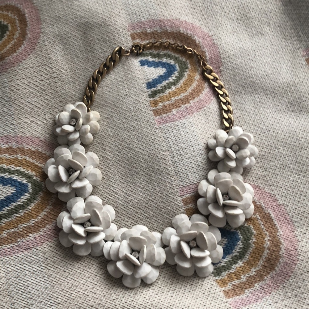 J Crew Rose Wreath White Flower Floral Statement Necklace